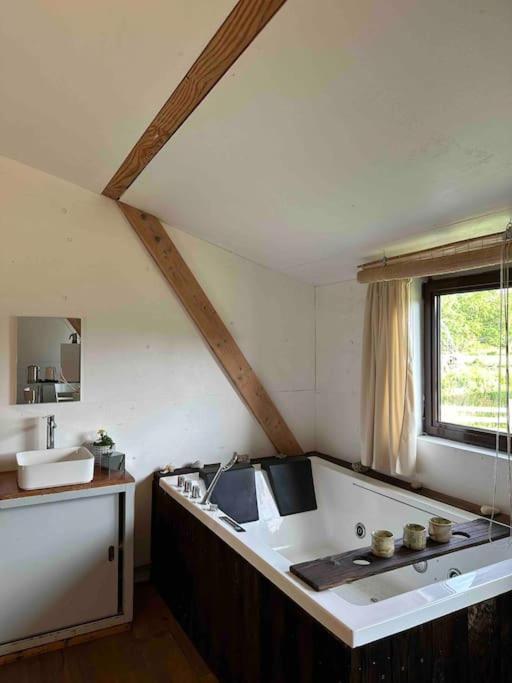 Cosy Cabane Boise Solaire, Balneo Bath Et Toilette Seche A La Ferme Мимизан-Плаж Экстерьер фото